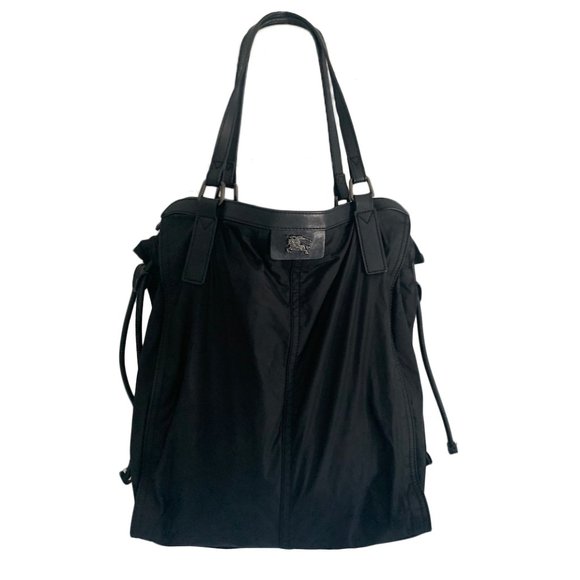 Burberry Handbags - Burberry Buckleigh Shopper Tote